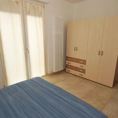 Lejlighed Trilocale Dervio